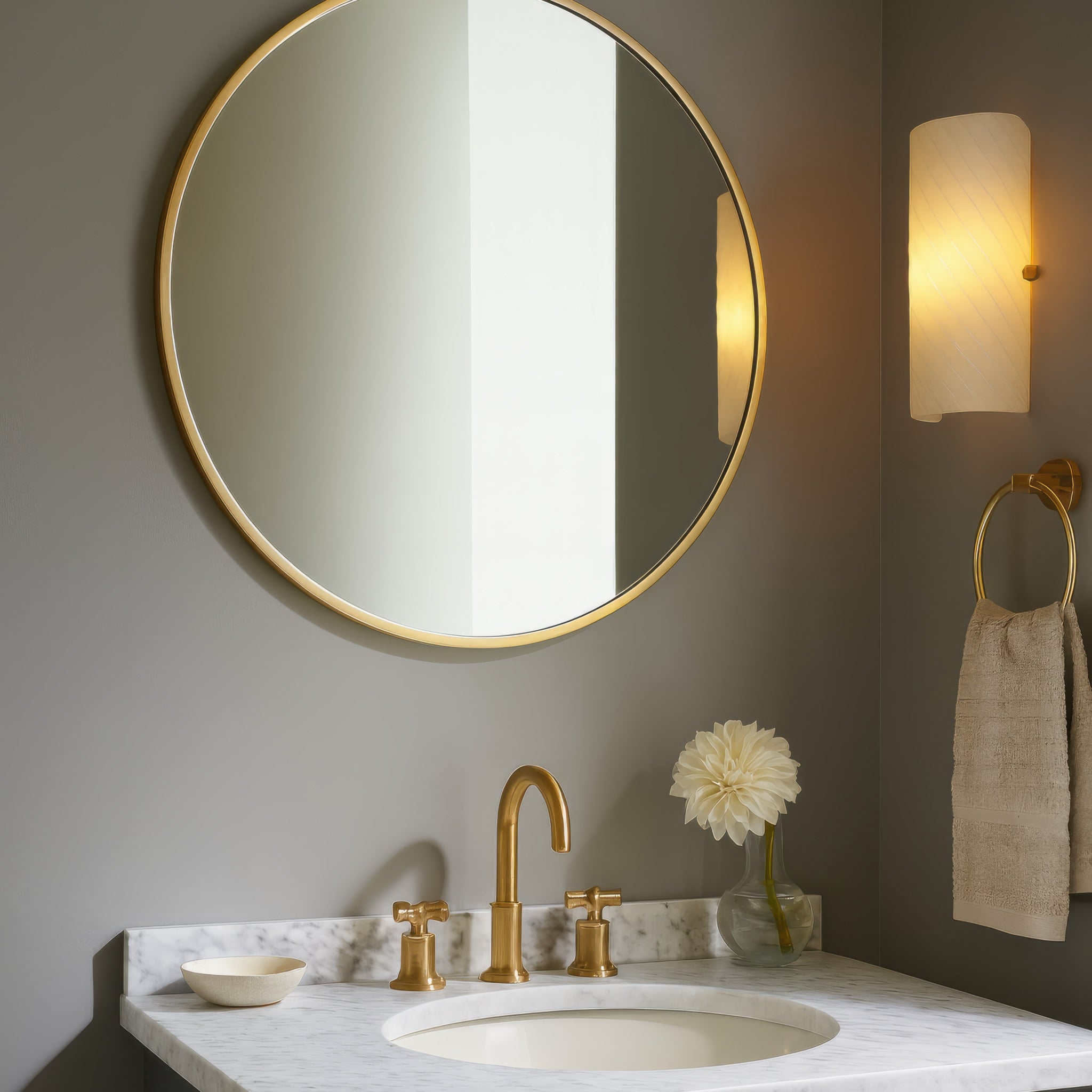 Stopwatch 40-in Round Mirror - Gold
