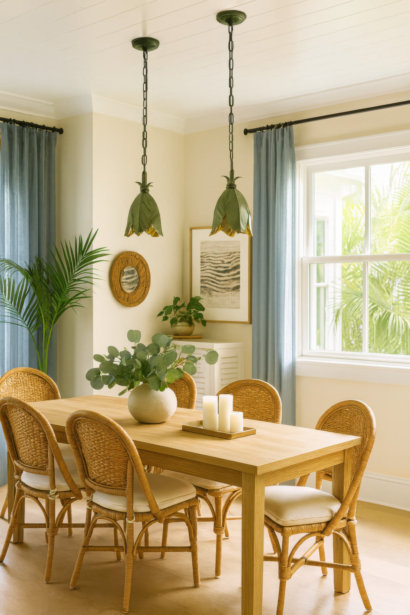 Banana Leaf 1 Light Mini Pendant