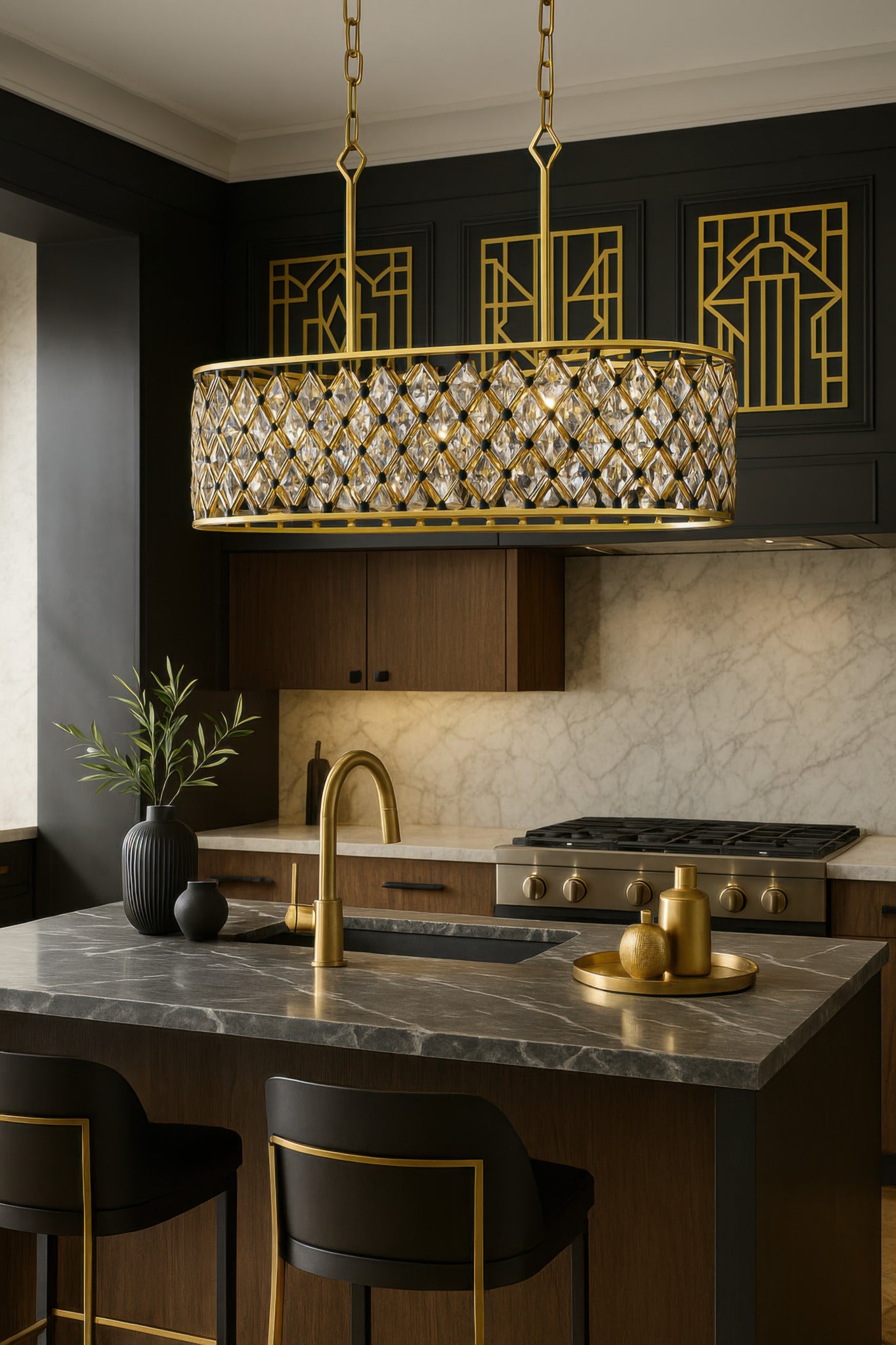 Windsor 8 Light Oval Crystal Linear Pendant - French Gold/Matte Black