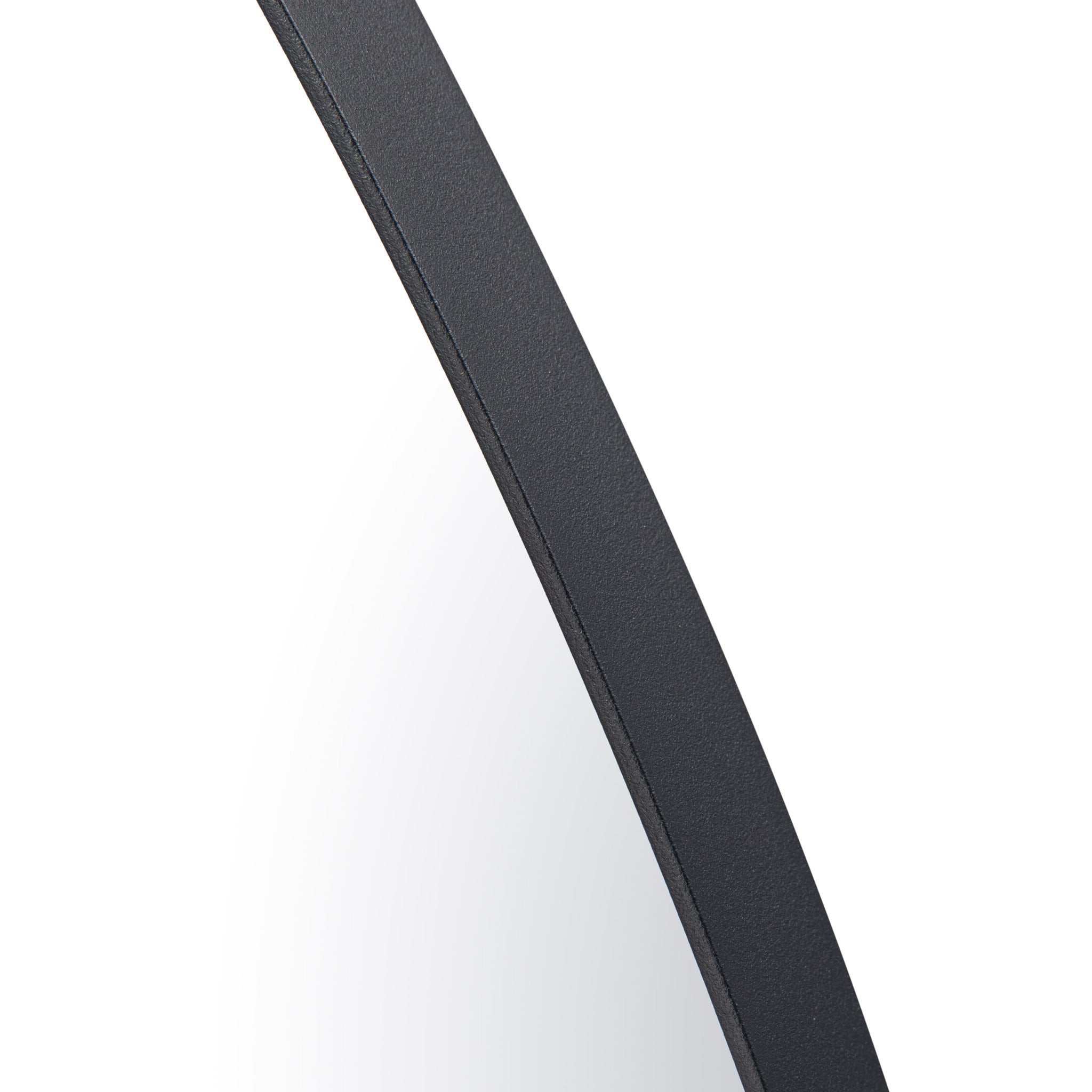 Tablet 22 x 30 Oval Mirror - Black