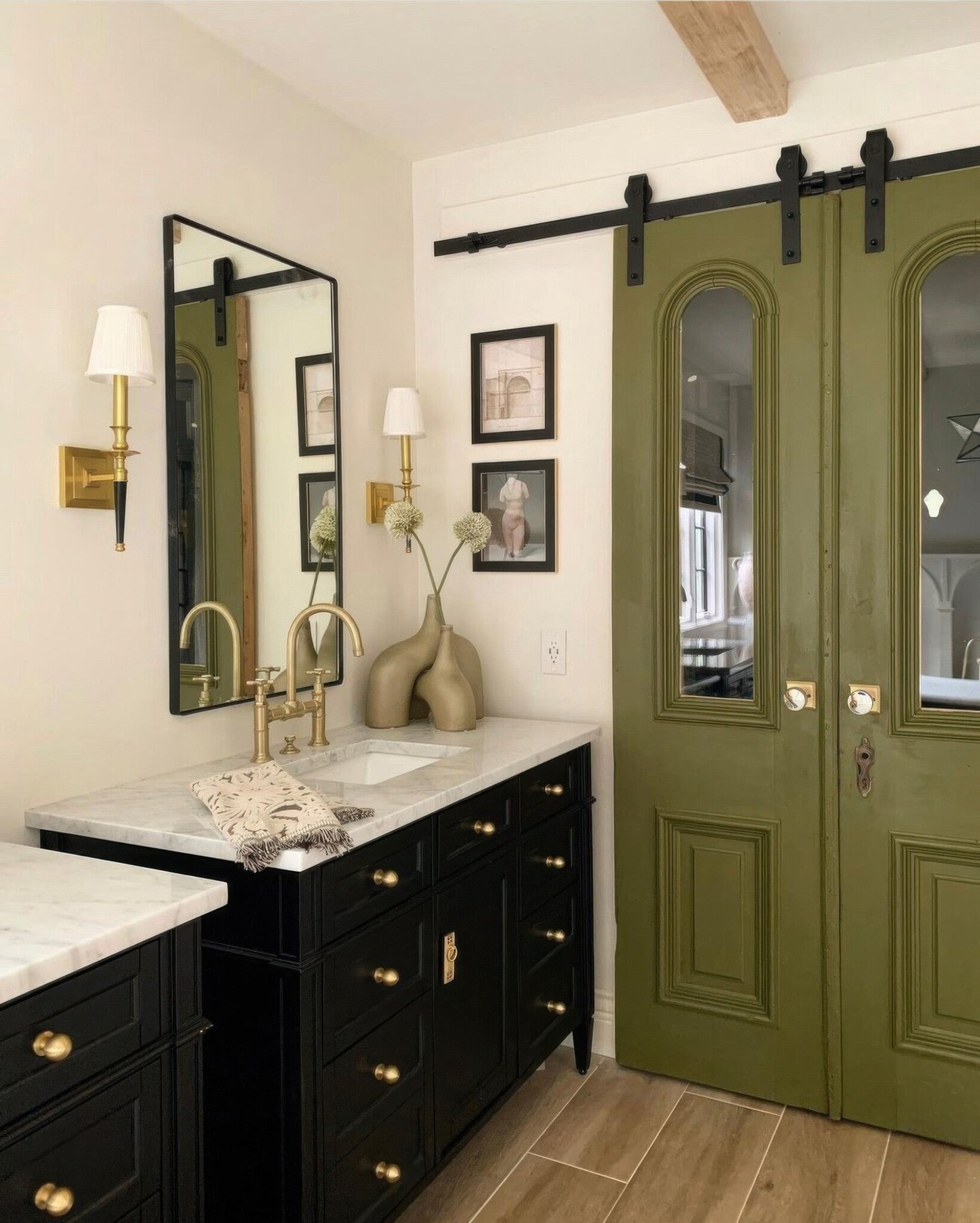 Kye 22x40 Rounded Rectangular Wall Mirror - Black