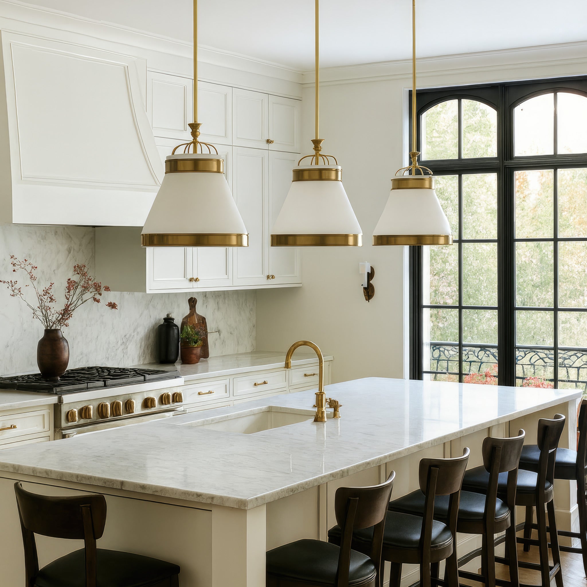 Savarin 1 Light Small Pendant - Heritage White/Heritage Bronze